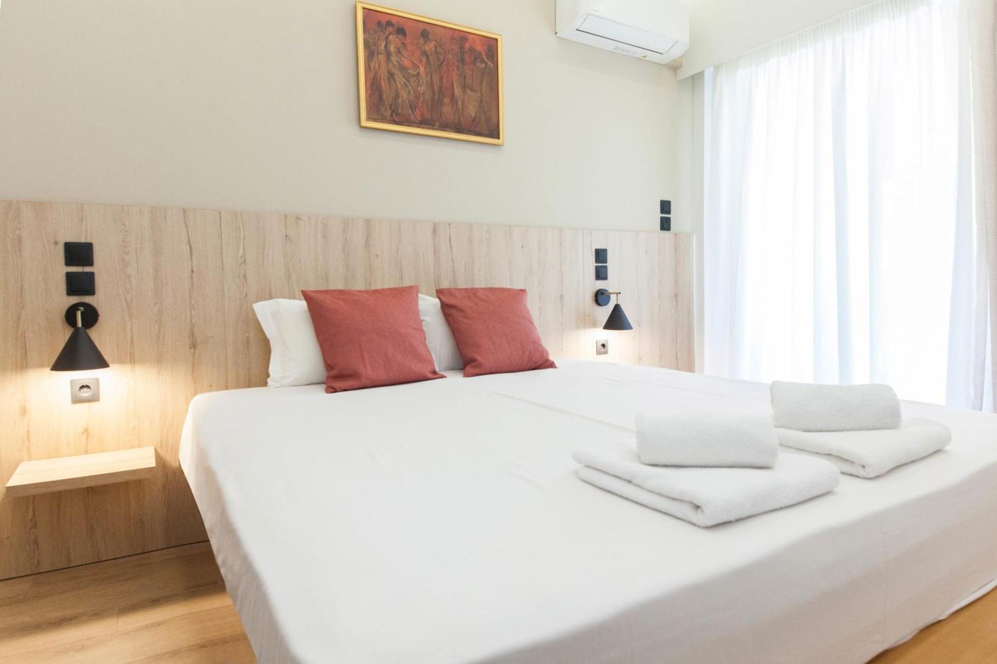 Acropolis View Modern Deluxe With Balcony Apartment *