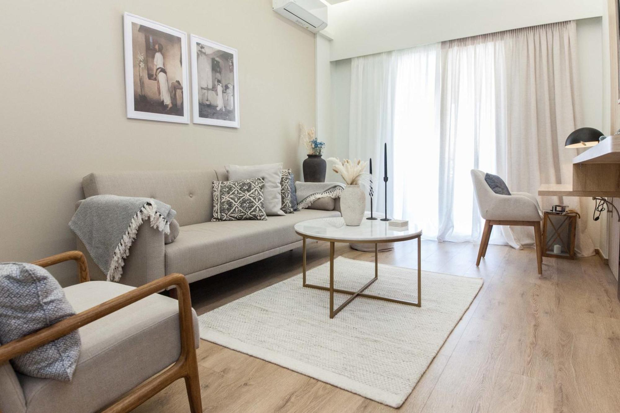 Acropolis View Modern Deluxe With Balcony Apartment
